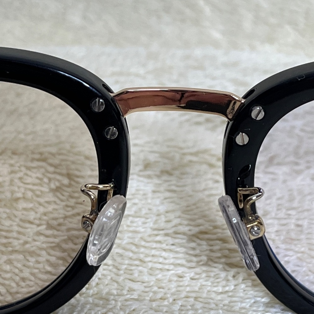 Sun Glasses - image 4